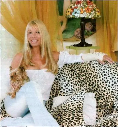 Lova Moore se nomme en ralit ...