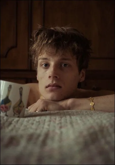 Et lui, le trouves-tu beau ?