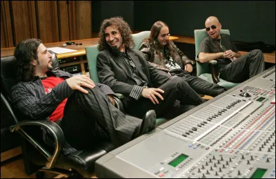 Comment s'appelle leur premier album ?