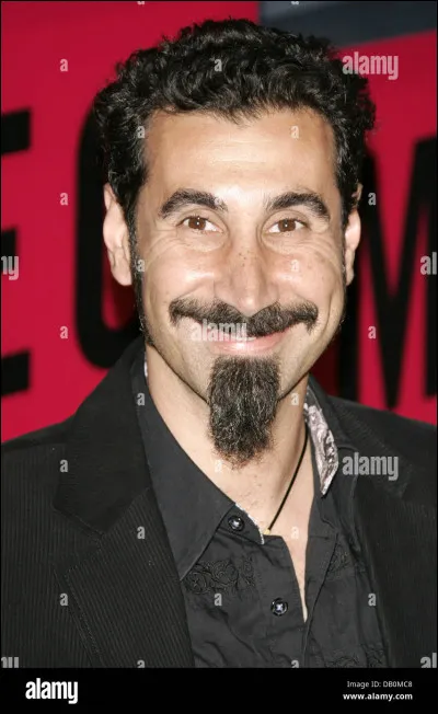 Quel âge a le chanteur principal ? (En 2024)