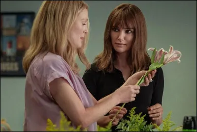 Une comédie dramatique américaine qui sortira, en France, le 24 janvier 2024. Comment s'intitule ce film réalisé par Todd Haynes, dans lequel on peut voir Natalie Portman, Julianne Moore et Charles Melton ?