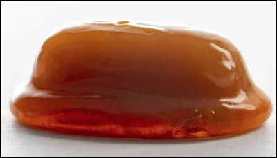 Quelle est cette friandise, une spécialité de Nevers, un caramel tendre au chocolat ou au café, prisonnier d'un caramel dur ?