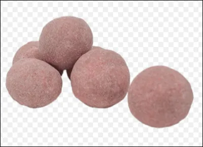 Quelle est cette friandise, une bille chocolatée enrobée de biscuit rose de Reims, dont le nom est lié à l'effervescence du champagne ?