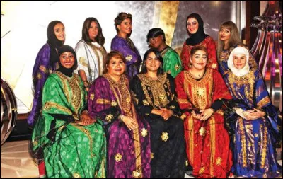 &Agrave; quel pays appartient cette tenue traditionnelle ?