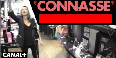 Dans un épisode, Camille Cottin dit à propos d'un objet : "Quand je le vois comme ça, je me dis : on se le met où". Quel est cet épisode ?