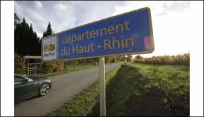 Avec combien de cantons suisses le département du Haut-Rhin est-il limitrophe ?