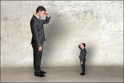 Si on te demande ta taille, tu dis que tu es plutôt :