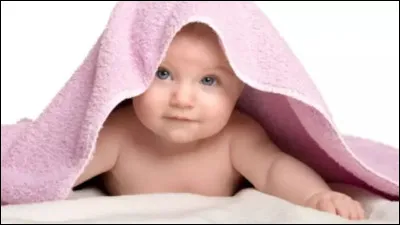 Et les couches, dans tout ça ? Elles se portent bien*, rassurez-vous ! Combien en userait un bébé, dans sa vie (de bébé, tout du moins !) ?