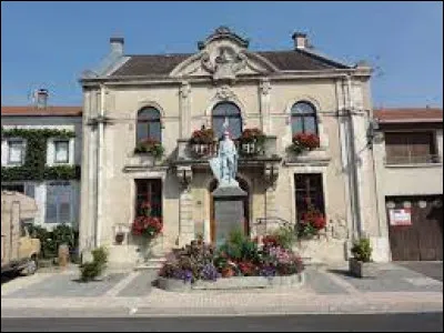 Nous sommes en Lorraine, à Lucey. Village viticole, dans le Toulois, il se situe dans le département ...