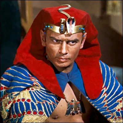 Quel pharaon est incarné par Yul Brynner ?