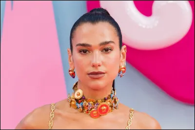 Quel est le nom de cette chanteuse ?