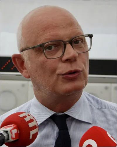 De quelle ville l'ancien Premier ministre Édouard Philippe est-il le maire ?