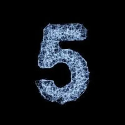 Qui est l'auteur de la série de romans d'aventures pour enfants intitulée "Le Club des cinq" ?