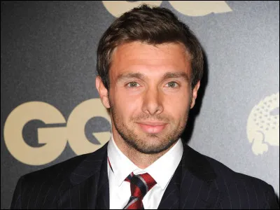 Quel joueur de rugby est souvent surnomm&eacute; "Honey Badger" ?