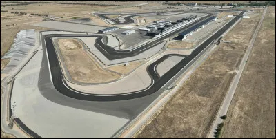 Dans quel pays se trouve le circuit de Sokol ?