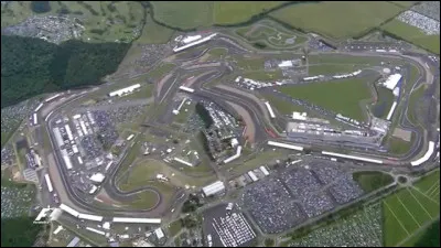 Dans quel pays se trouve le circuit de Silverstone ?