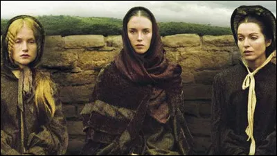 Quel est ce film sorti en 1979, dans lequel Isabelle Adjani, Marie-France Pisier et Isabelle Huppert incarnaient des surs ?