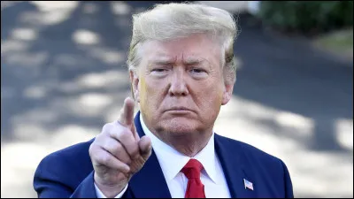 Qui a dit "La cravate, c'est le passeport des cons" ?