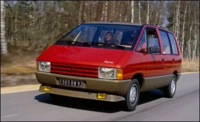 Quelle est cette auto conçue par Matra qui fut le premier monospace européen en 1984 ?