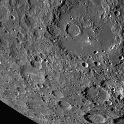 L'un des tous premiers "exploits"* à mettre au crédit de Sora-Q, c'est qu'elle a pu se poser à ...[Quelle distance ?] ...de la cible envisagée !