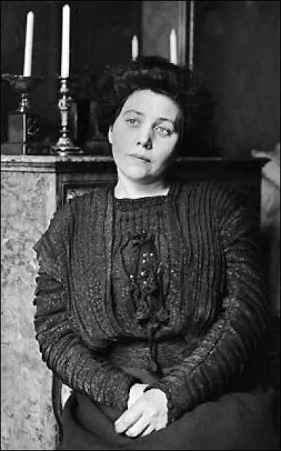 Et pour finir cette histoire incroyable, en quelle année est-elle morte ?