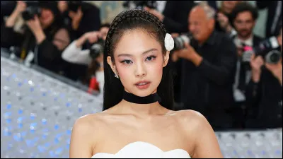 Quel âge Jennie a-t-elle ?