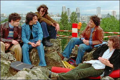 Quel est ce film sorti en 1994, relatant l'histoire de 4 copains de terminale qui se retrouvent 5 ans après pour évoquer les années estudiantines assorties de drogue, d'amour et de rock ?