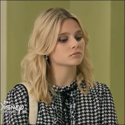 Ton(ta) petit(e) ami(e) sort avec un(e) autre garçon/fille. Comment réagis-tu