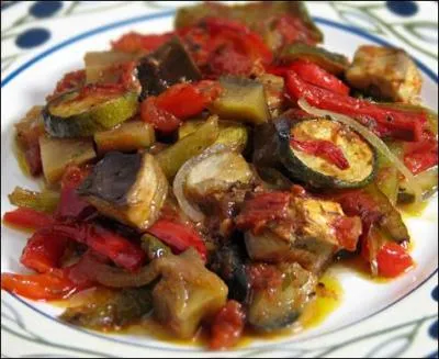 Lequel de ces ingrdients n'entre pas dans la prparation traditionnelle d'une ratatouille ?