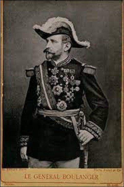 A laquelle de ces images associez-vous ce général et homme politique, ministre de la guerre, notamment connu pour avoir menacé la Troisième République en 1888 ?