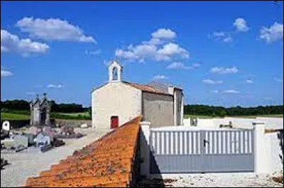 Pour finir, je vous emmène à Vinax. Petit village Charentais-Maritime de 64 habitants, il se situe en région ...