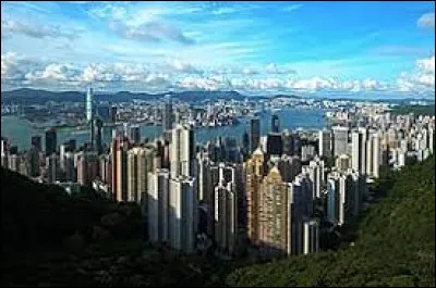 &Agrave; Hong Kong (Chine), les habitants portent le gentil&eacute; ...