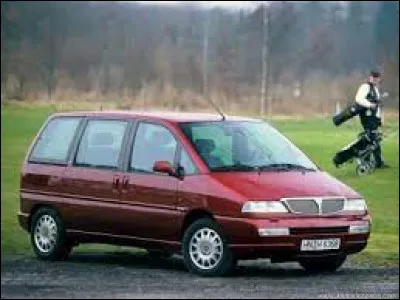 Encore un clone des deux précédents. C'est un ...