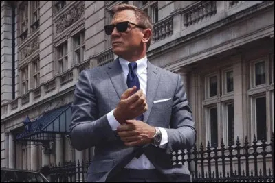 Quel acteur a incarné le personnage de James Bond dans le film "Skyfall" ?