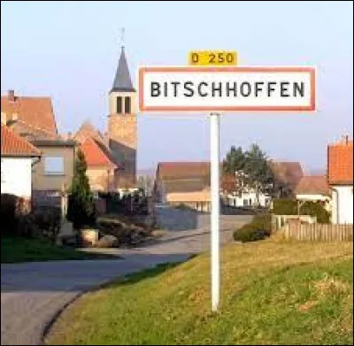Comme vous pouvez le voir, nous sommes à l'entrée de Bitschhoffen. Commune de l'aire d'attraction Haguenovienne, elle se situe dans le département ...