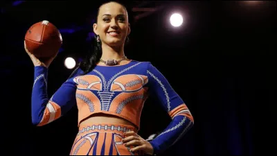 Cette c&eacute;l&egrave;bre chanteuse am&eacute;ricaine est une supportrice passionn&eacute;e de l'&eacute;quipe nationale de football des &Eacute;tats-Unis. Qui est-elle ?