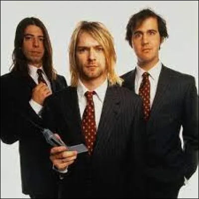 Quel groupe a chanté le tube "Smells Like Teen Spirit" en 1991 ?