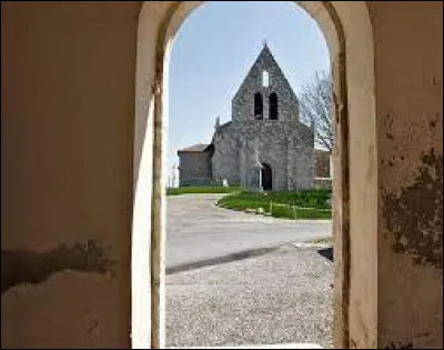 Village occitan, dans l'arrondissement de Condom, Pessoulens se situe dans le département ...