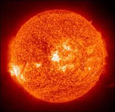 Quel est l'âge approximatif de notre Soleil ?