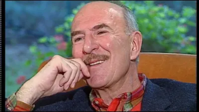 Ce comédien français est connu pour sa voix rauque. Comment se prénomme-t-il ?