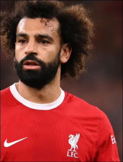 Qui est ce joueur de Liverpool ?