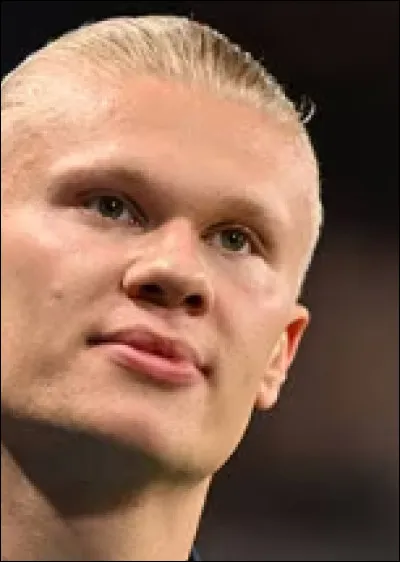 Qui est ce joueur de Manchester City ?