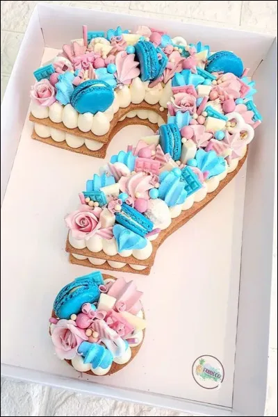 Quel est le nom de cette préparation de poulet ou de veau dont les morceaux sont cuits dans un mélange de vin blanc et sauce tomate, et qui porte le nom d'une victoire napoléonienne ?