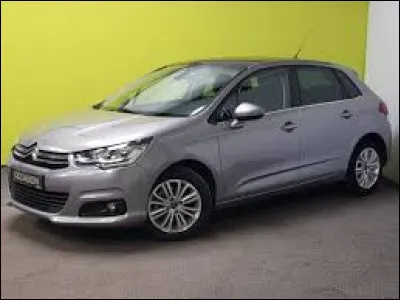 Cette voiture est une ...