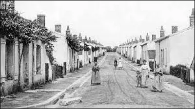 Comment nomme-t-on la doctrine ou la pratique qui consiste à exercer une autorité protectrice et bienveillante sur les ouvriers, en échange de leur obéissance et de leur fidélité, et qui caractérise la façon dont les Japy traitent leur personnel ?