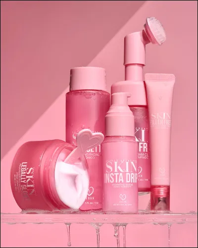 As-tu une coiffeuse ou des produits dans ta chambre ?