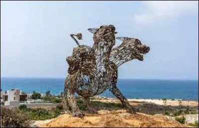 Qui est cet Impitoyable gardien du royaume d'Hadès ?