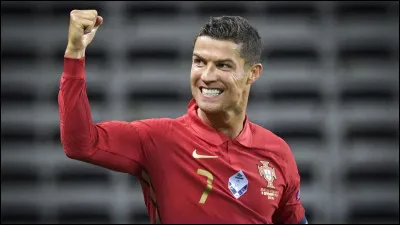 En quelle année le Portugal a-t-il remporté la Coupe d'Europe (l'Euro) ?