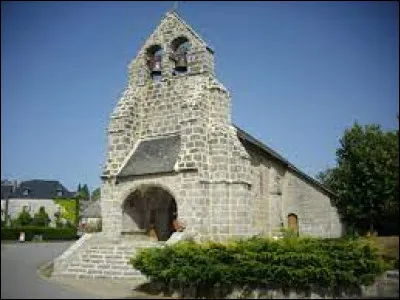 Nous sommes maintenant en Nouvelle-Aquitaine, à Chirac-Bellevue, devant l'église Saint-Sylvain. Commune de l'aire d'attraction Usselloise, elle se situe dans le département ...