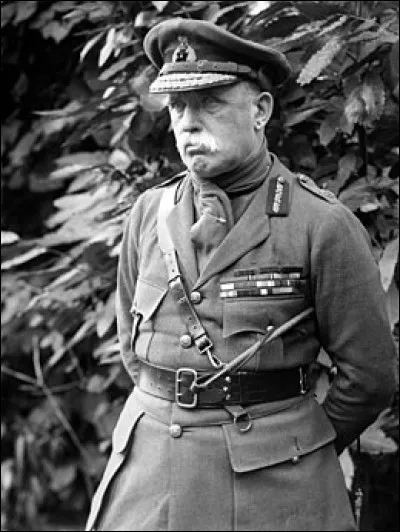 Qui fut le premier commandant du Corps expéditionnaire britannique lors de la Première Guerre mondiale jusqu'en décembre 1915 ?